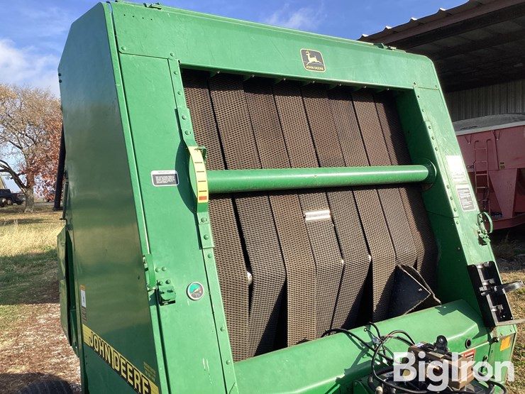 john-deere-566-image-17