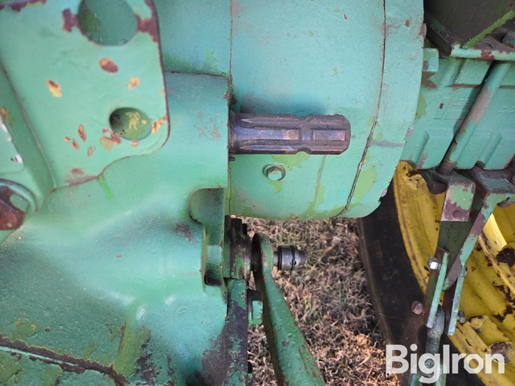 john-deere-3140-image-15