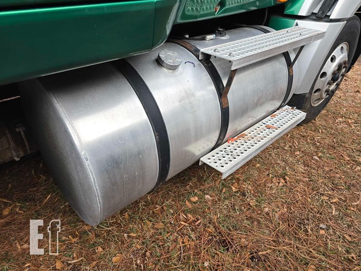 2013-international-prostar-image-19