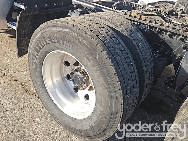 2018-freightliner-cascadia-image-9