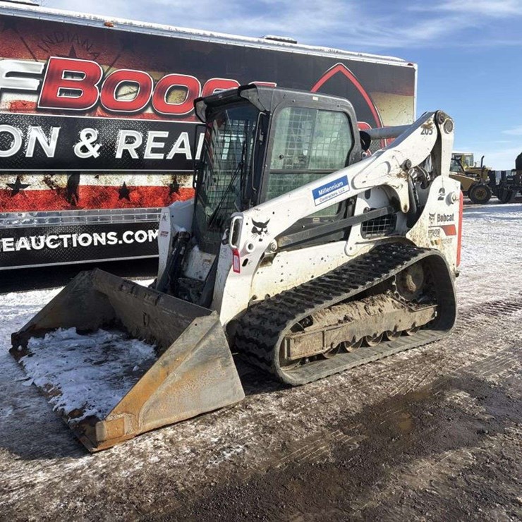 2018 BOBCAT T740