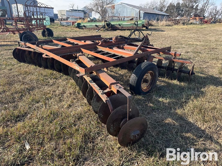 international-12-image-5