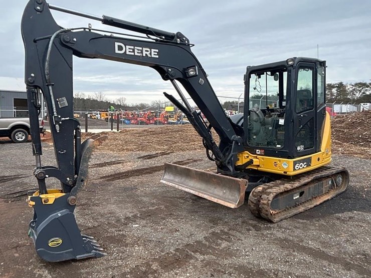 2029-deere-60g-image-1