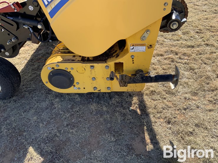 2017-new-holland-380fp-image-10