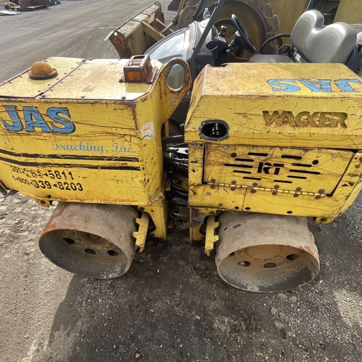 WACKER NEUSON RT820