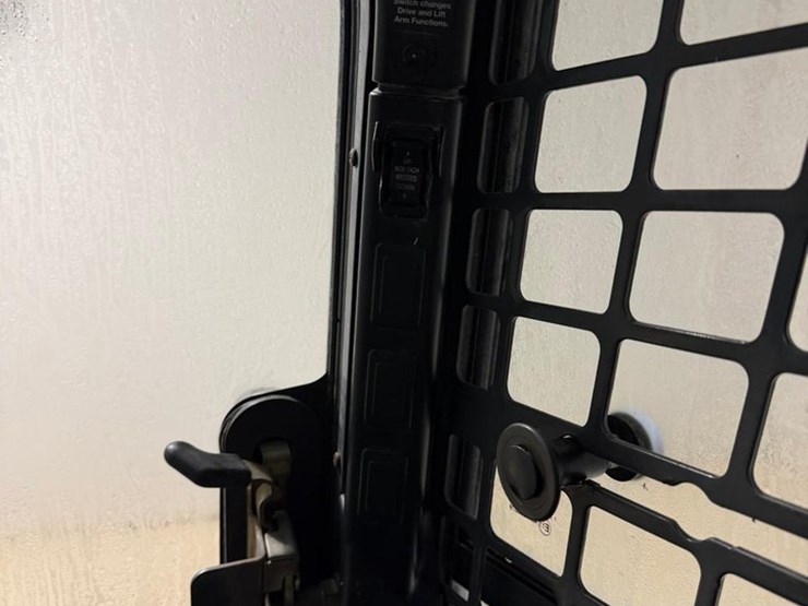 bobcat-s590-image-24