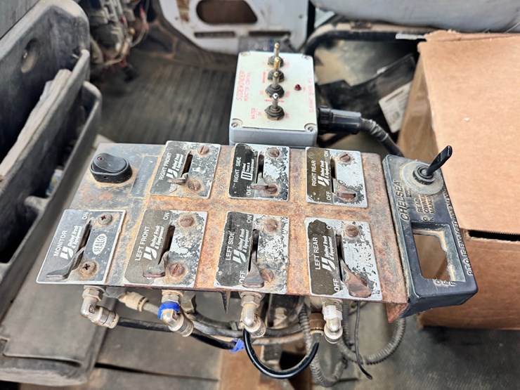 freightliner-fl112-image-15