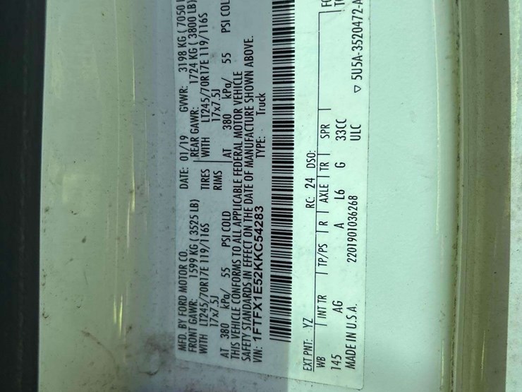 2019-ford-f150-image-5