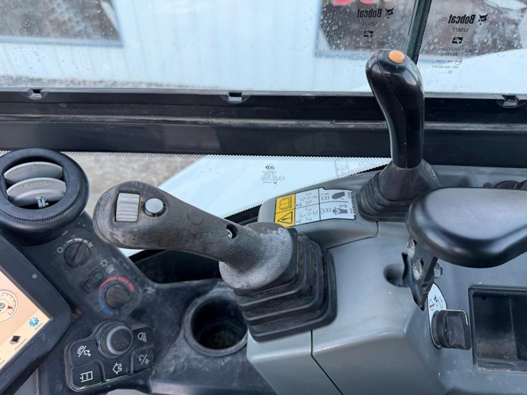 bobcat-e60-image-28
