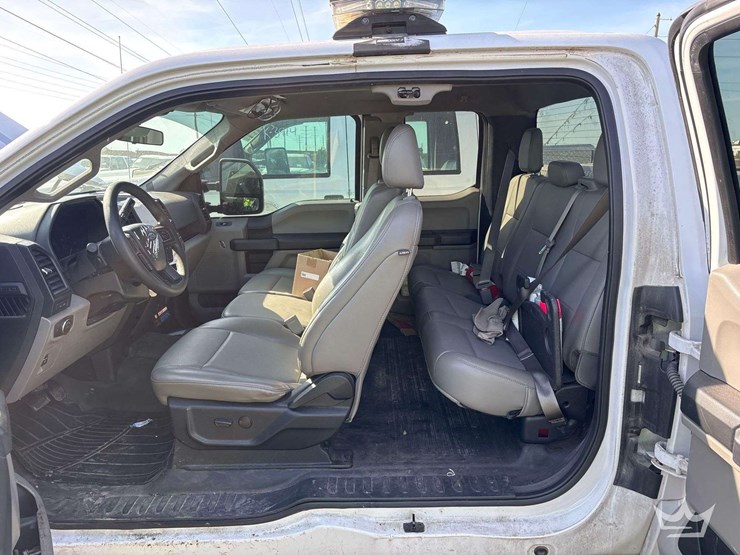 2019-ford-f150-image-8