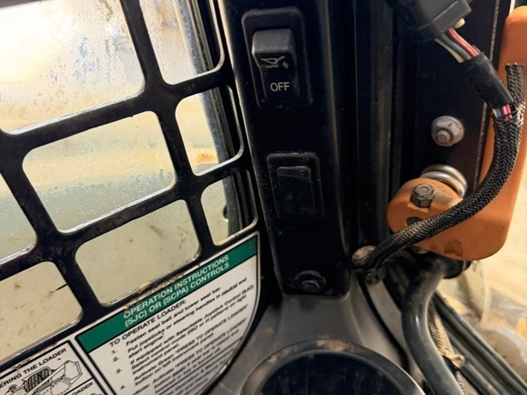 bobcat-t740-image-24