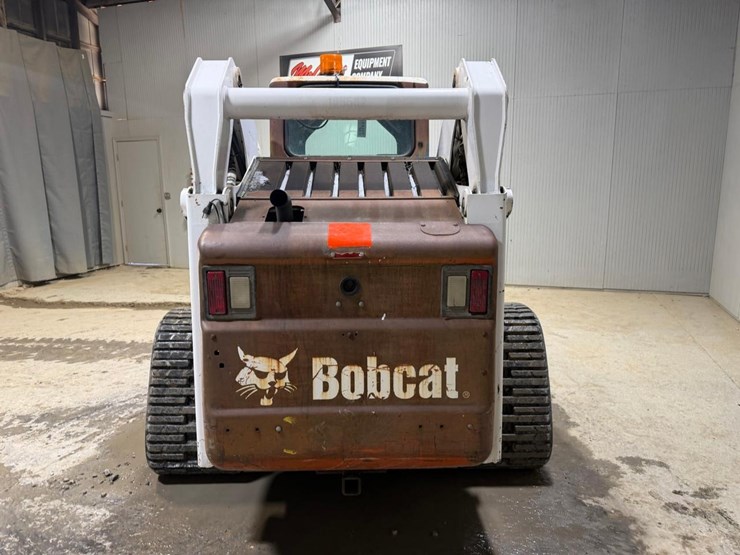 bobcat-t320-image-4