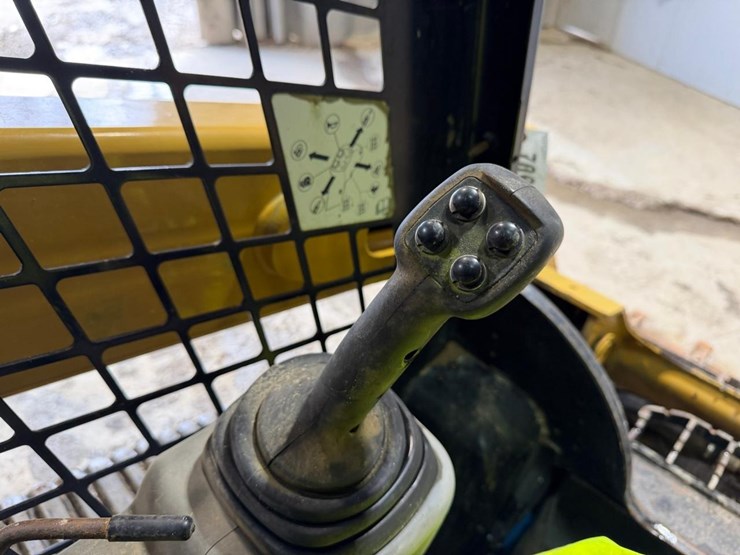 caterpillar-259d-image-27