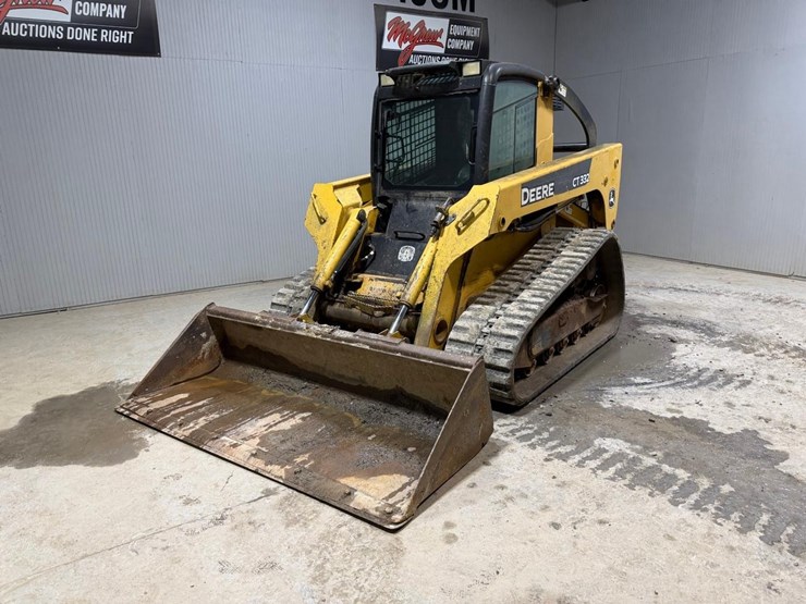 deere-ct332-image-2