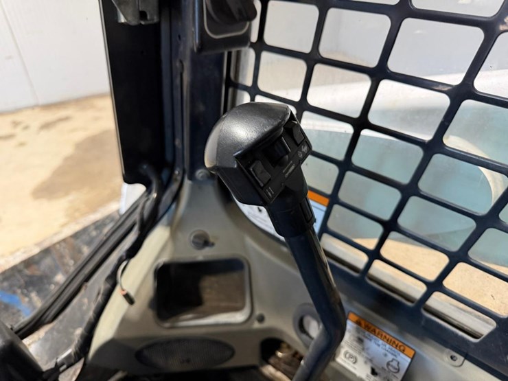 bobcat-t750-image-27