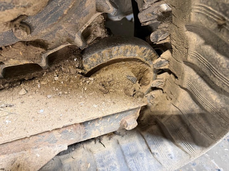 bobcat-t740-image-15