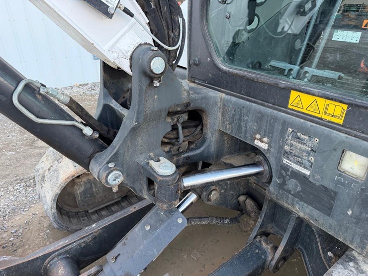 bobcat-e60-image-13