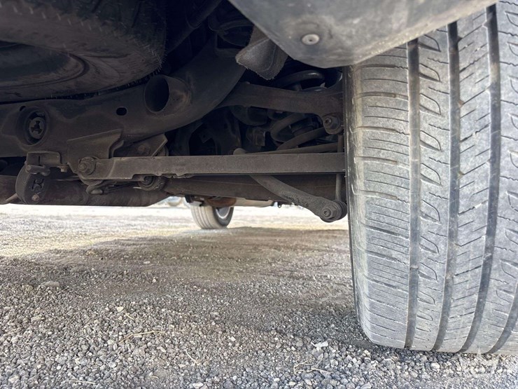 2010-volvo-xc90-image-28