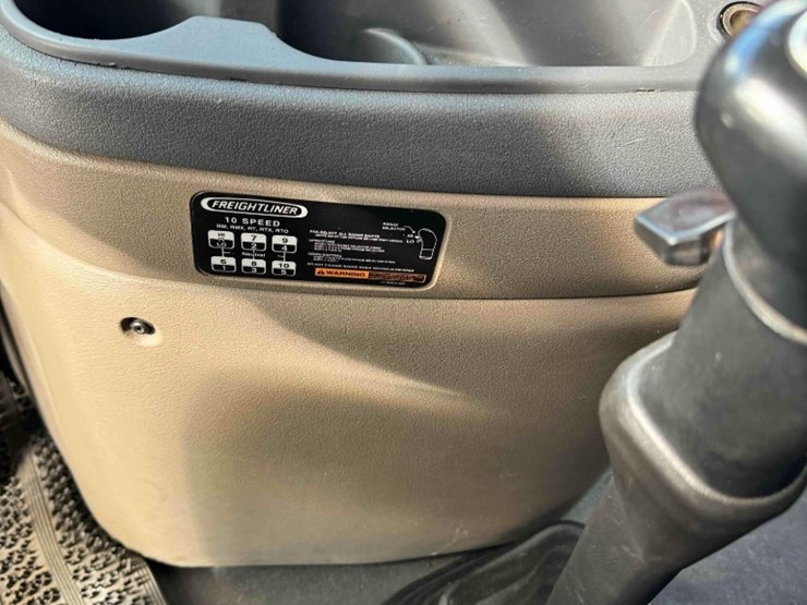 freightliner-cascadia-125-image-16