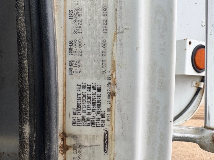 freightliner-fl112-image-20