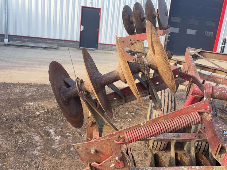 international-18-image-9