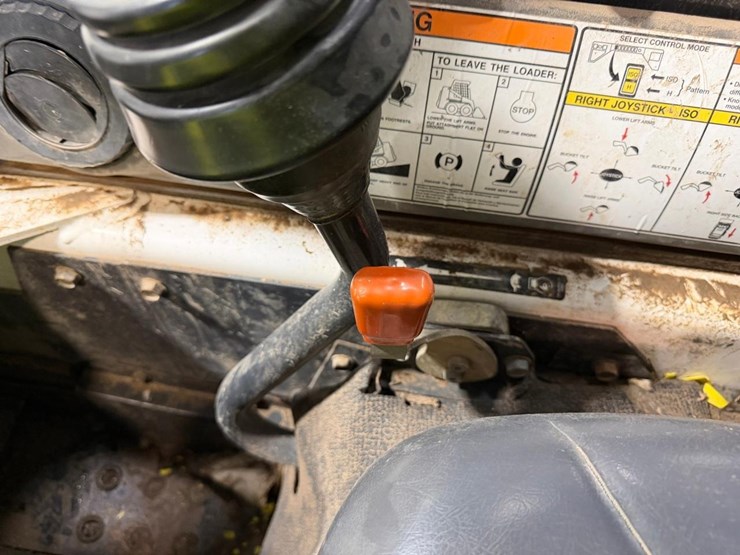 bobcat-s300-image-22