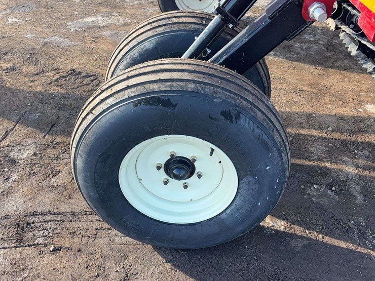 2024-j&m-tf212-image-6