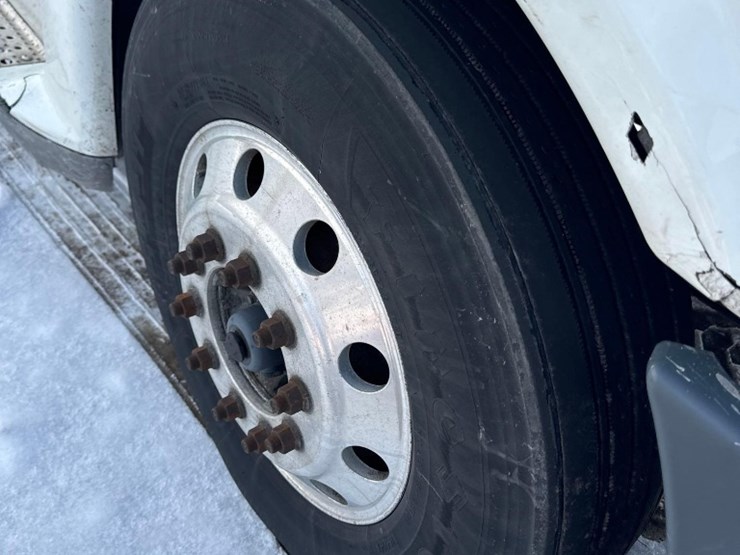 freightliner-cascadia-125-image-10