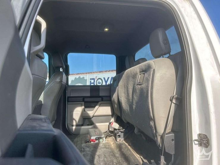 2016-ford-f150-image-17