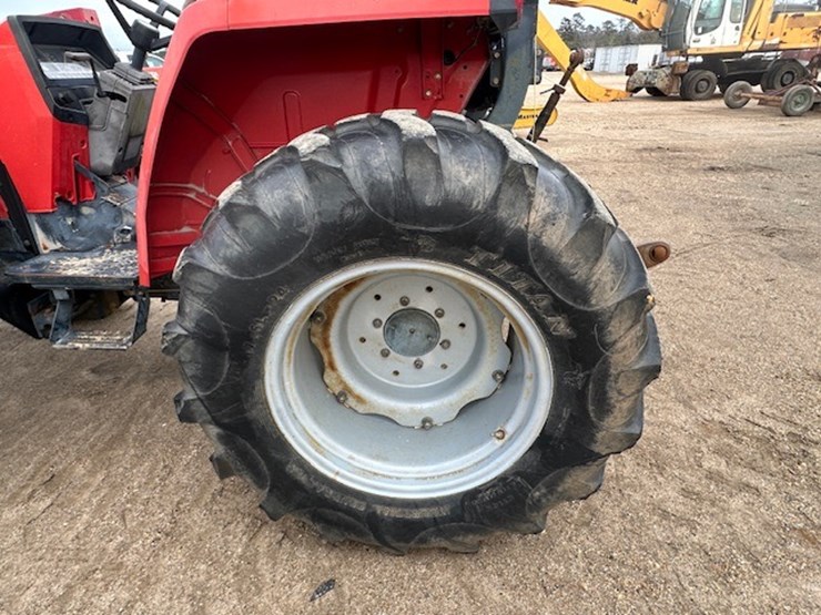 massey-ferguson-1455v-image-11