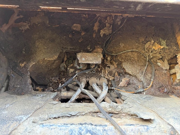 deere-ct332-image-33