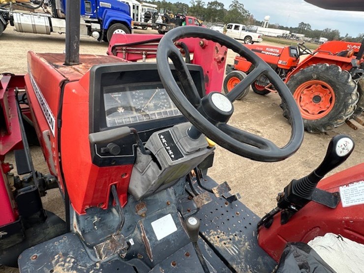 massey-ferguson-1455v-image-46