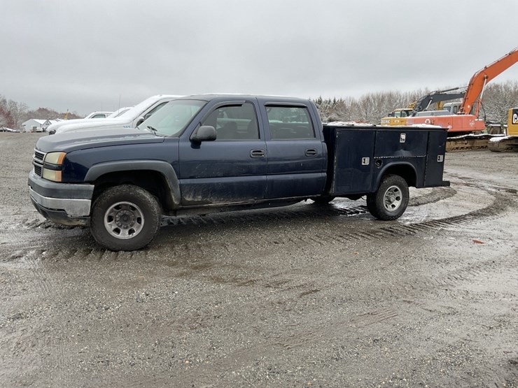 chevrolet-3500-image-1
