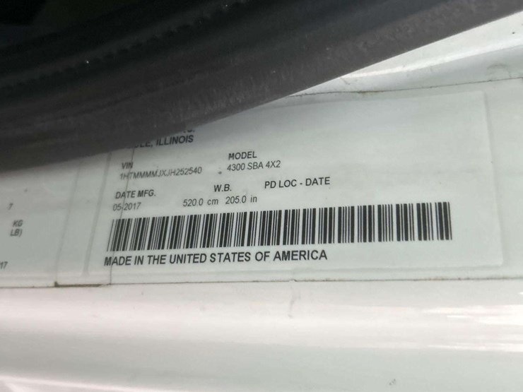 2018-international-durastar-4300-image-5