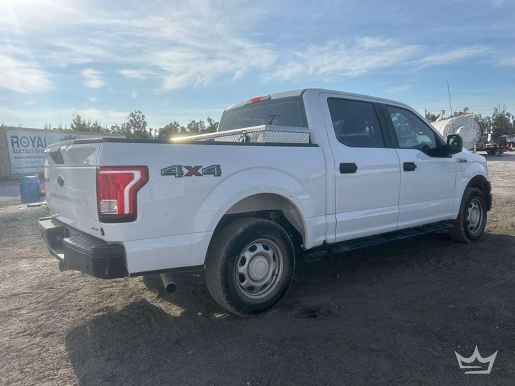 2016-ford-f150-image-3