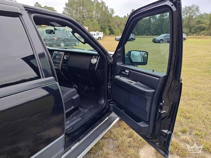 2016-ford-expedition-image-29