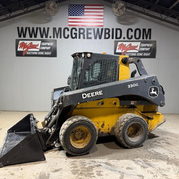 DEERE 330G
