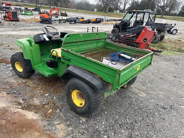 john-deere-gator-image-2