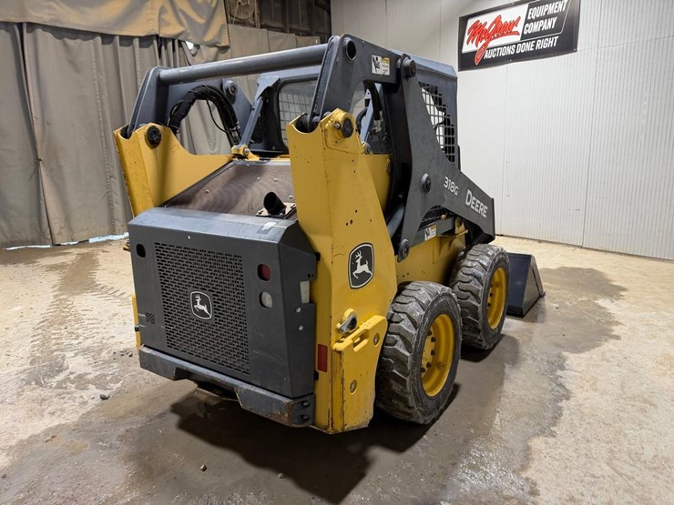 deere-318g-image-5
