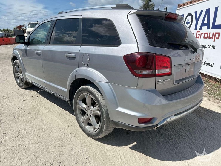 2016-dodge-journey-image-4