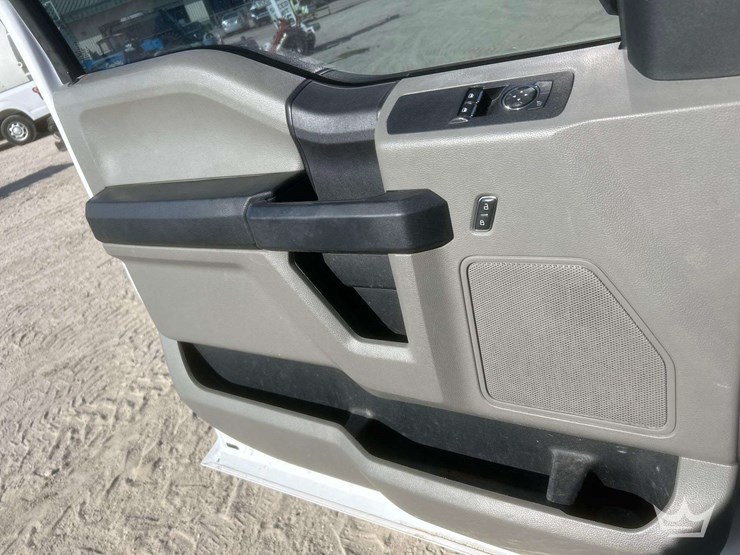 2018-ford-f150-image-6