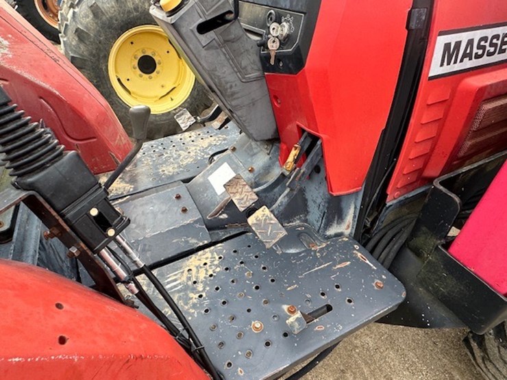 massey-ferguson-1455v-image-39
