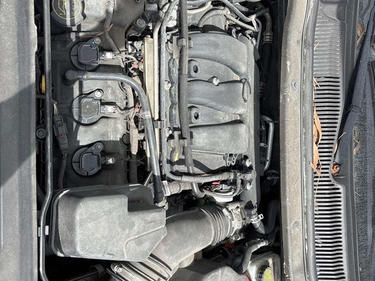 2018-ford-explorer-image-8