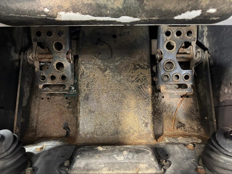 bobcat-t320-image-30