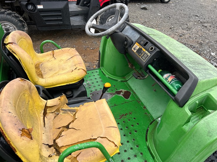 john-deere-gator-image-5