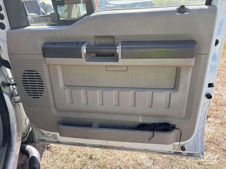 2008-ford-f350-image-13