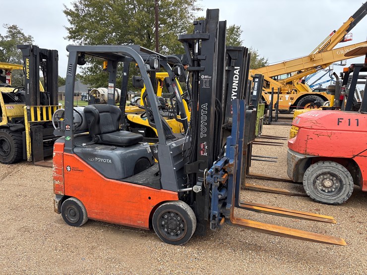 toyota-8fgcu15-image-1