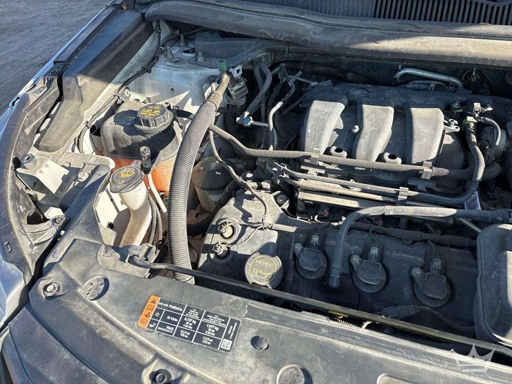 2018-ford-explorer-image-8