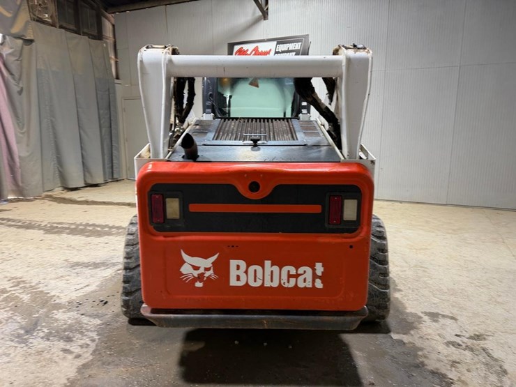 bobcat-t740-image-4