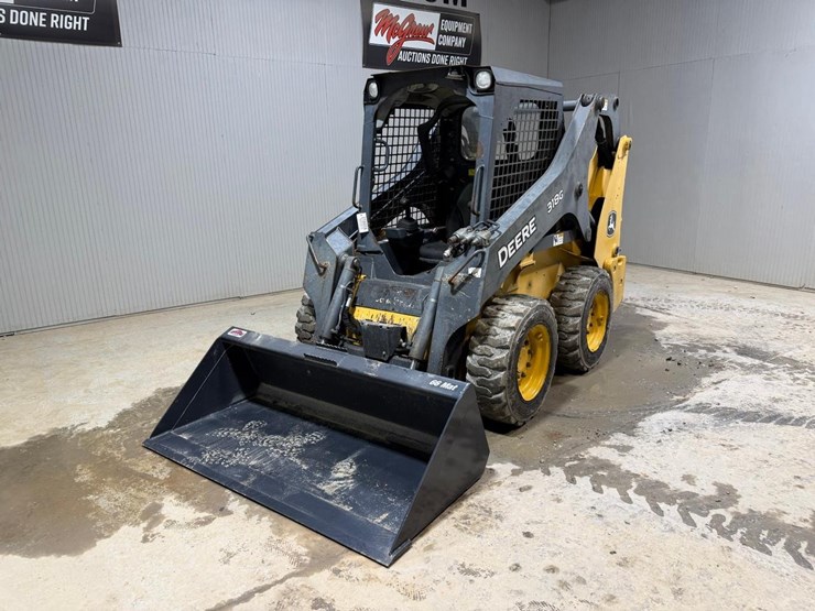 deere-318g-image-2